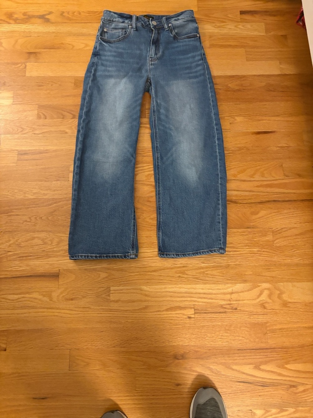 NWOT Quince Bella Relaxed Straight Dark Blue Denim Jeans with Silver Button